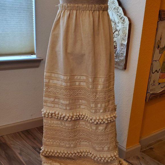 Vintage, maxi pom pom skirt - Picture 2 of 6